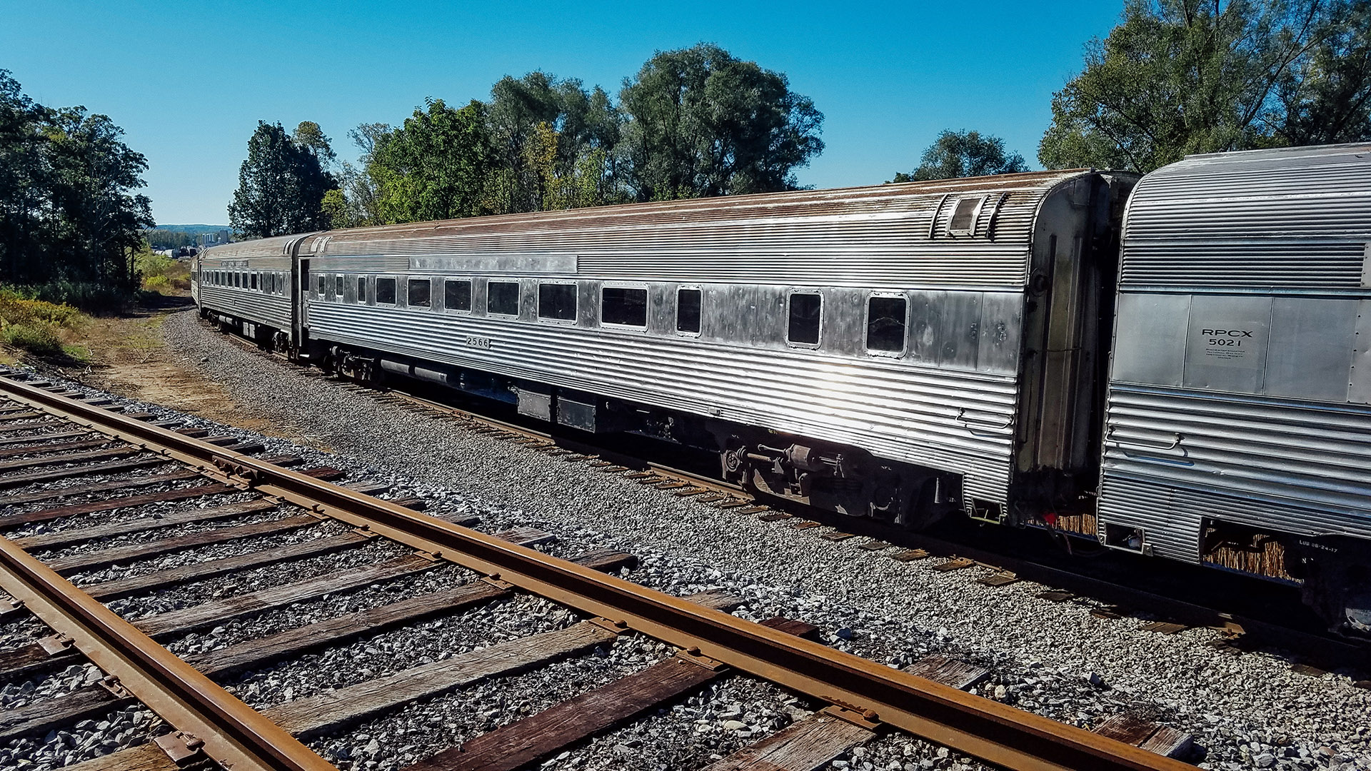 Fort Wayne Railroad Historical Society buys former New York Central cars to form the “Great Steel Fleet”