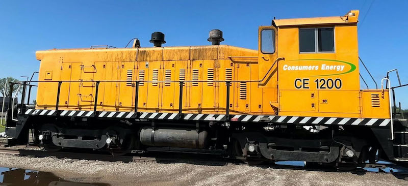 Consumers Energy donates diesel switcher to Steam Railroading Institute